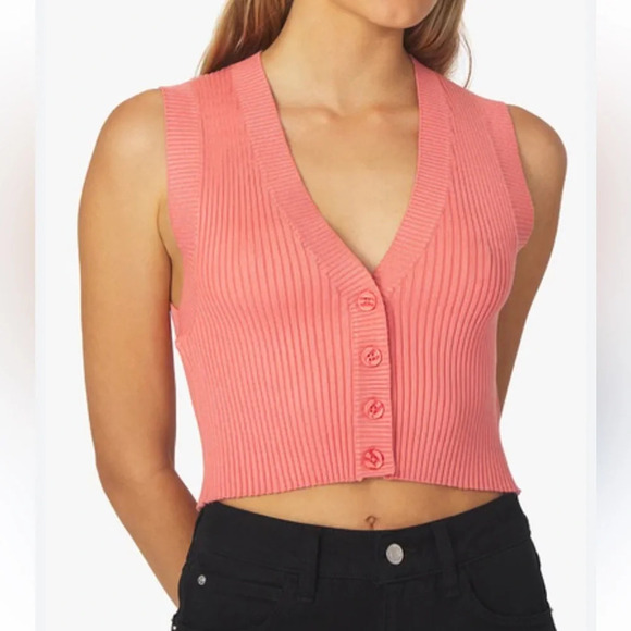 WeWoreWhat Coral Cropped V Neck Button Sweater Vest Size M - Picture 1 of 6